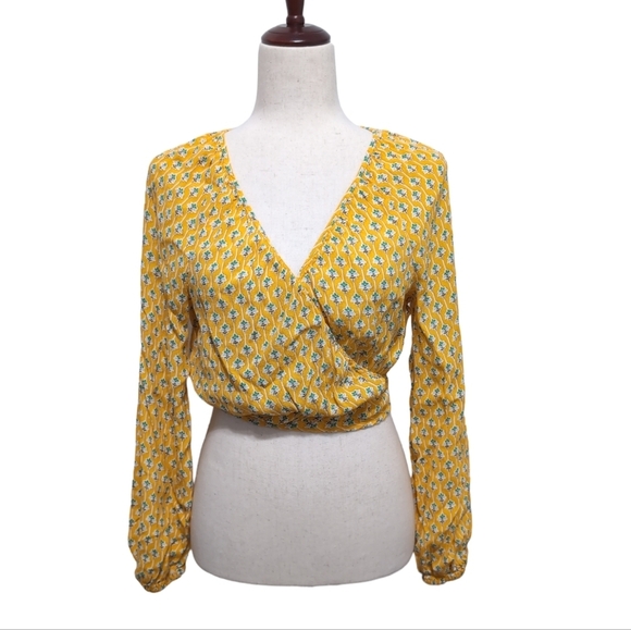 4/$12 Rhode Cropped Wrap Top Yellow Floral Long Sleeve size Medium - Picture 1 of 6